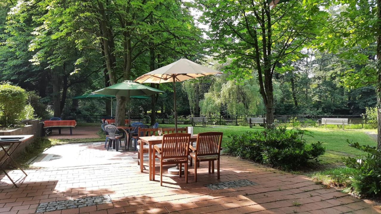 Parkhotel Keck - Castillo Del Bosque Wingst Экстерьер фото